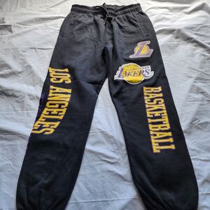 NBA LOS ANGELES LAKERS FLEECE LINED Sweatpants - Black SIZE MEDIUM  IS USED